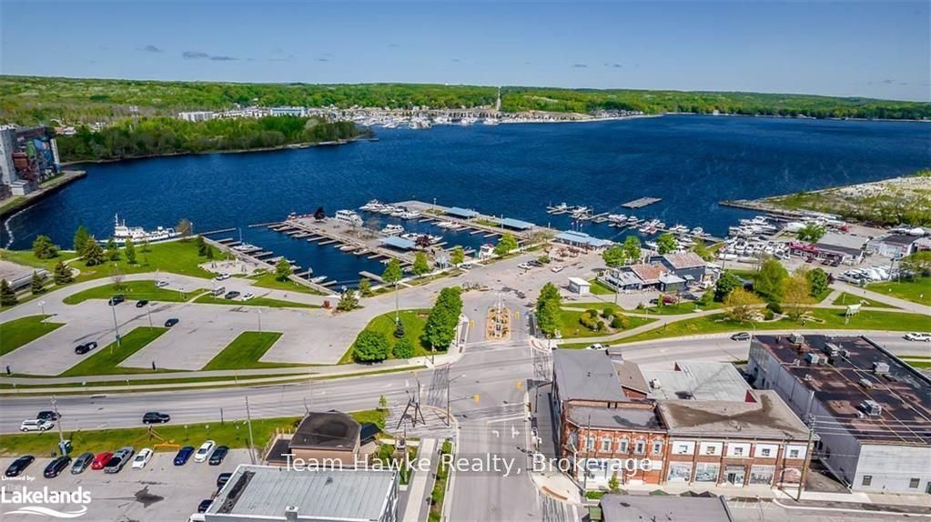 261 King Street Property Photo 37