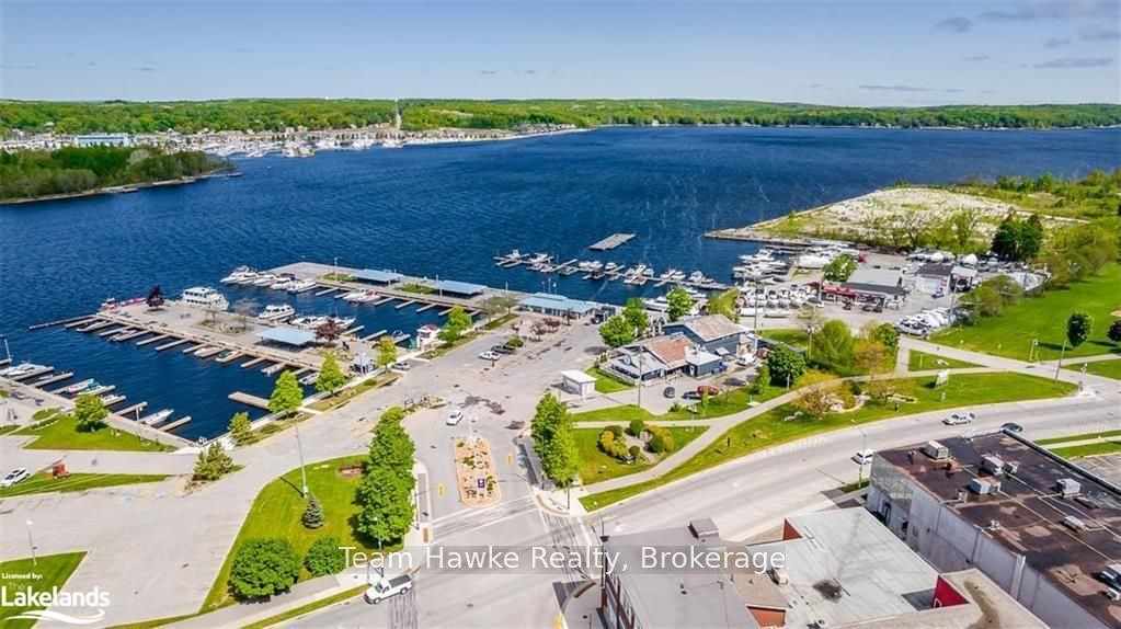 261 King Street Property Photo 38