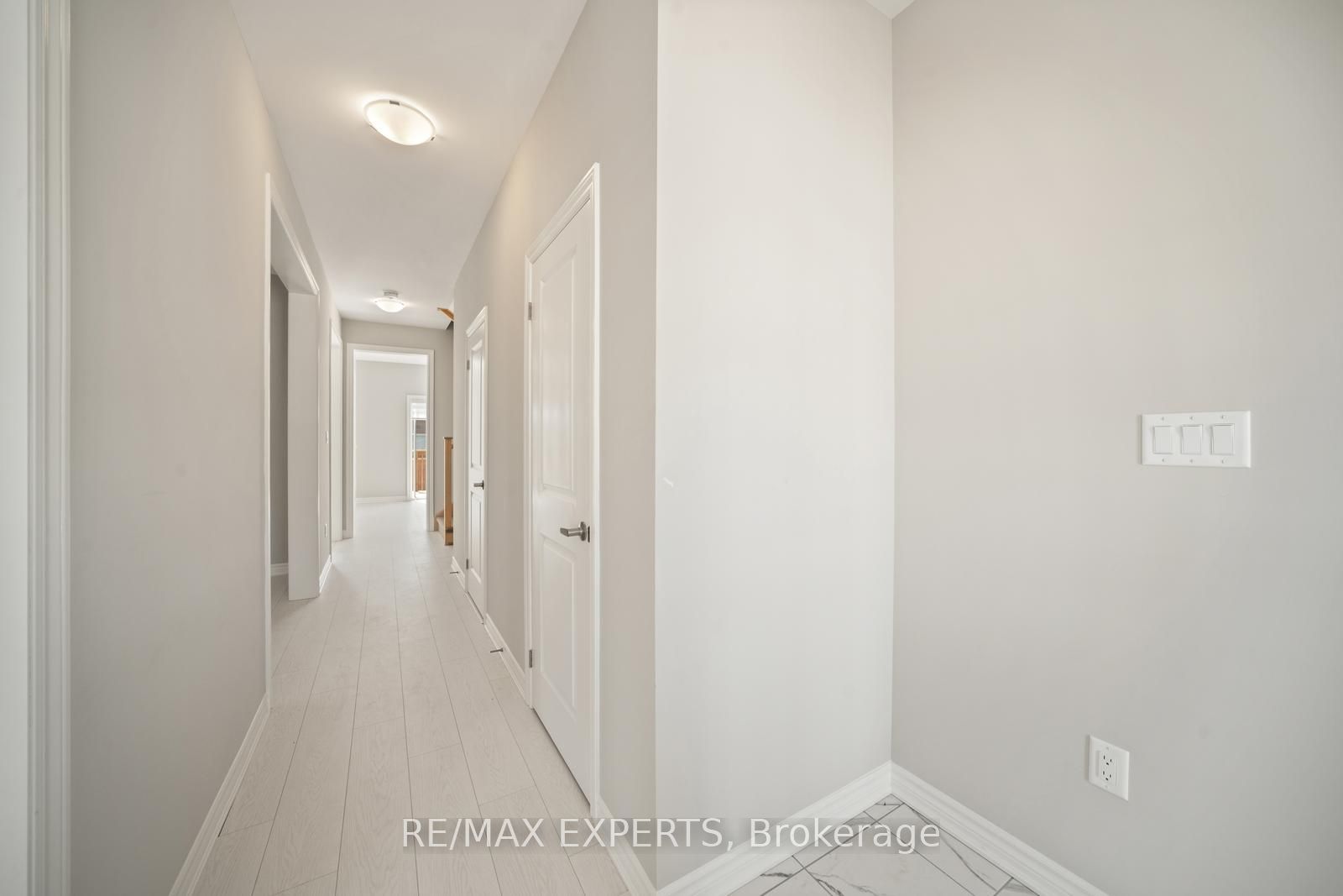 216 Cubitt Street Property Photo 5