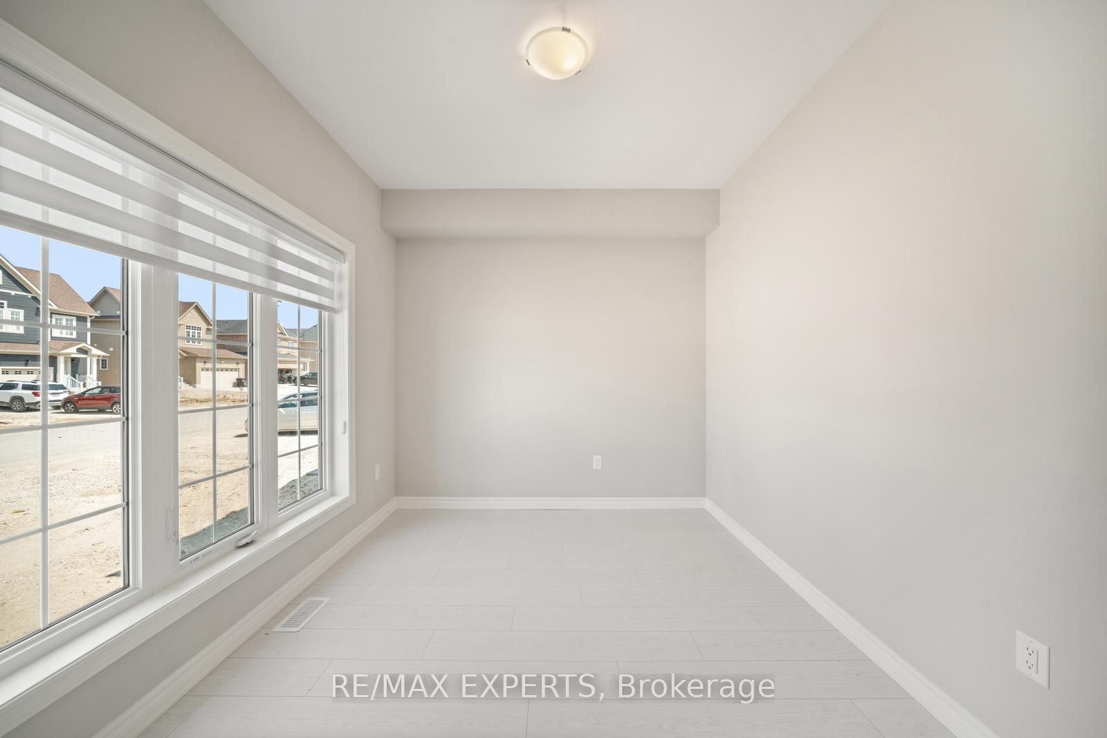 216 Cubitt Street Property Photo 6