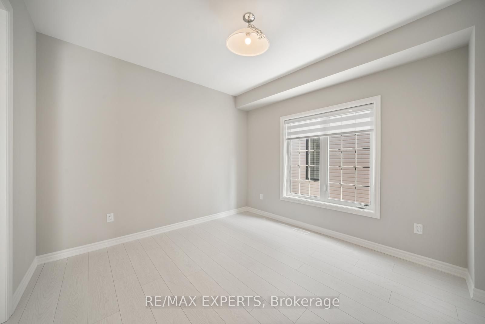 216 Cubitt Street Property Photo 8