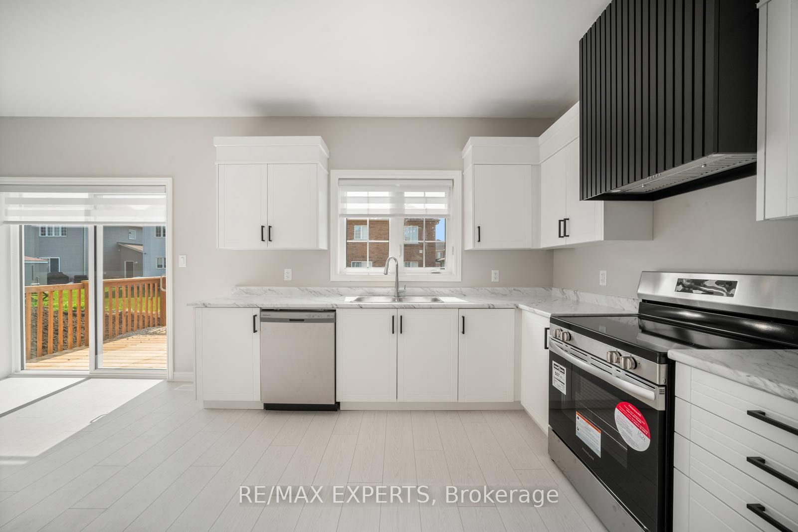 216 Cubitt Street Property Photo 13