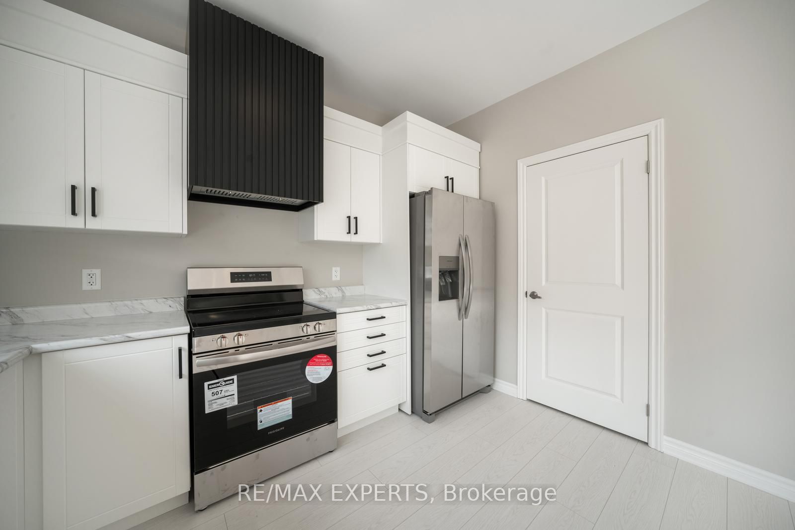 216 Cubitt Street Property Photo 14