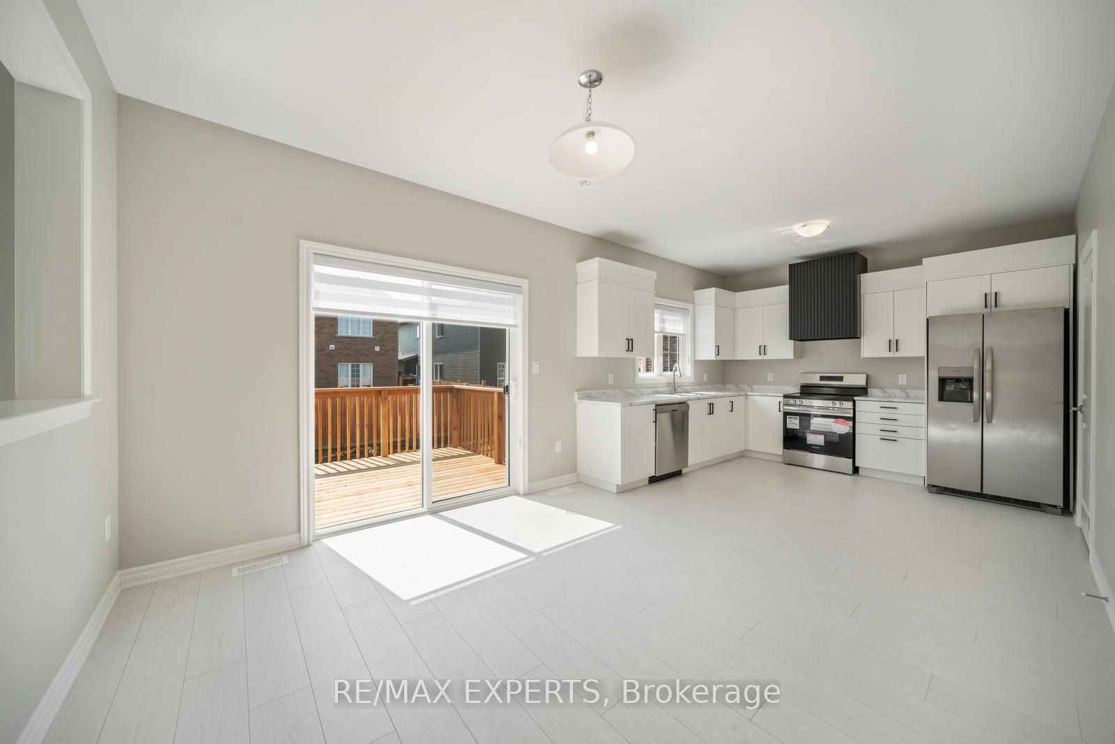 216 Cubitt Street Property Photo 15