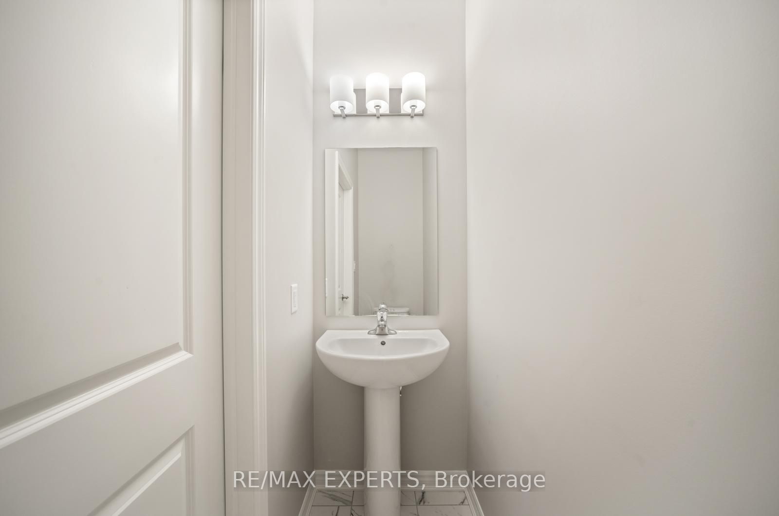 216 Cubitt Street Property Photo 20