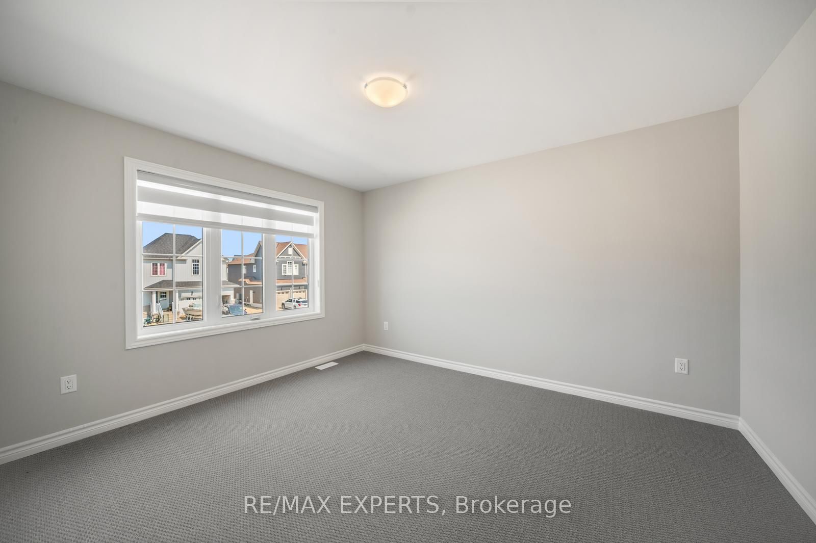 216 Cubitt Street Property Photo 23