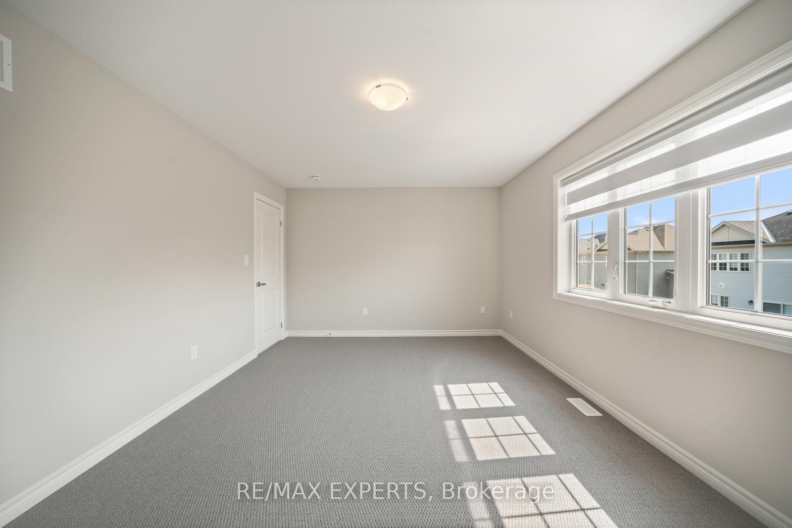 216 Cubitt Street Property Photo 27