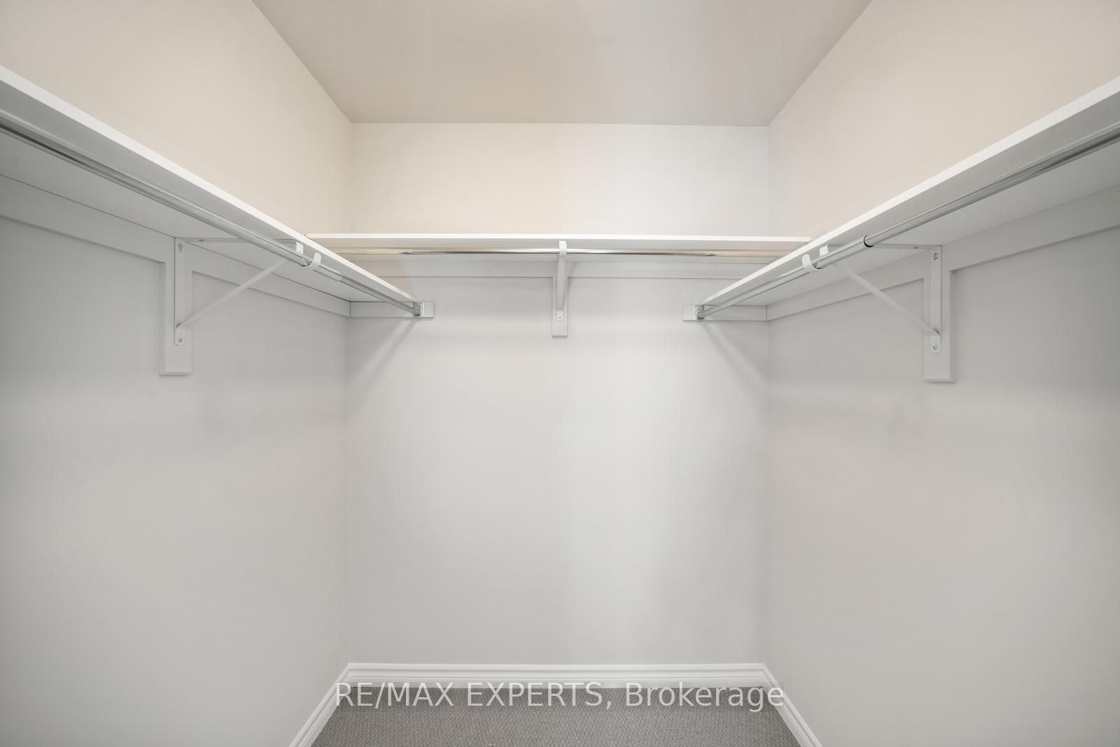 216 Cubitt Street Property Photo 28