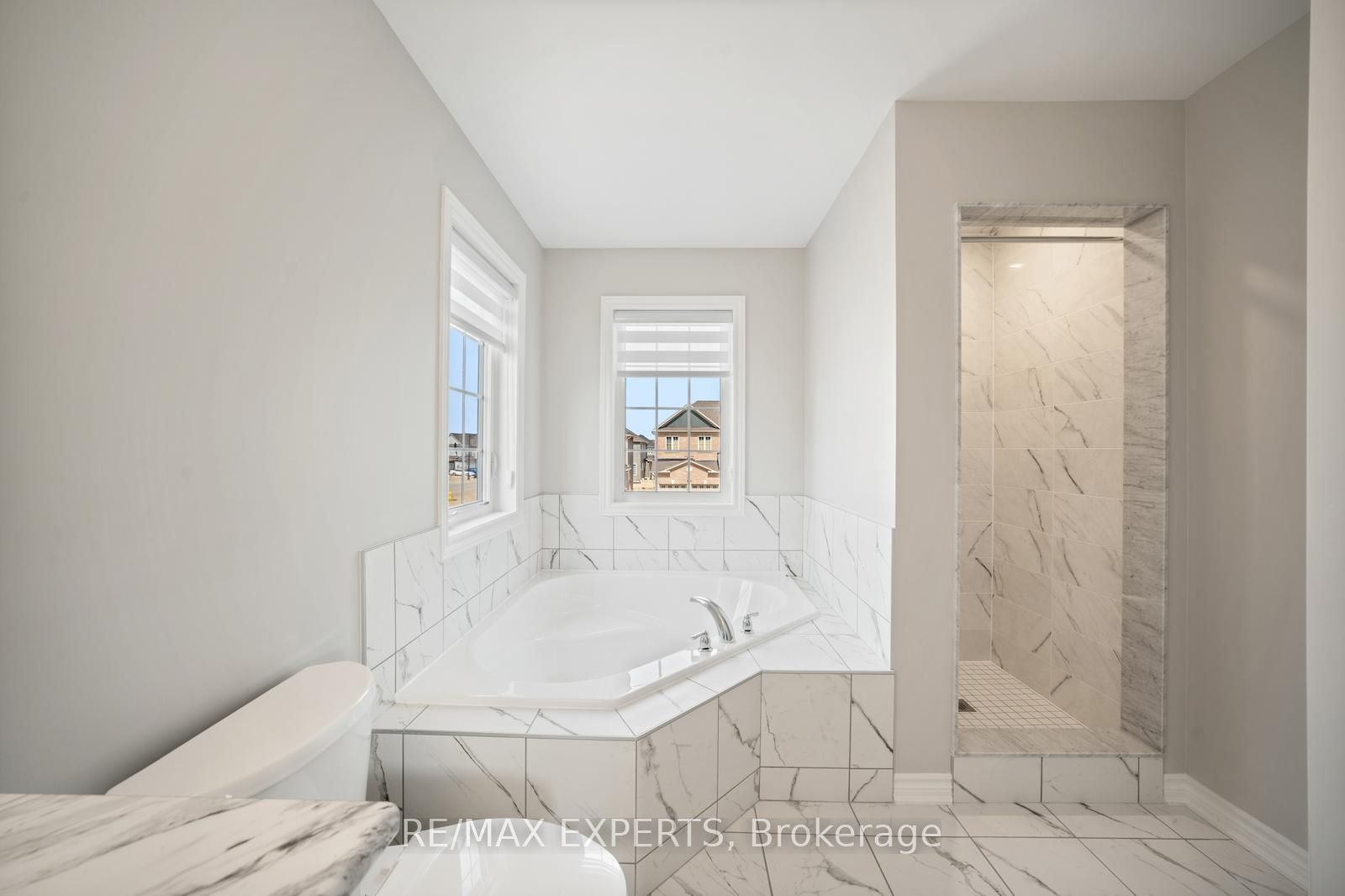 216 Cubitt Street Property Photo 30