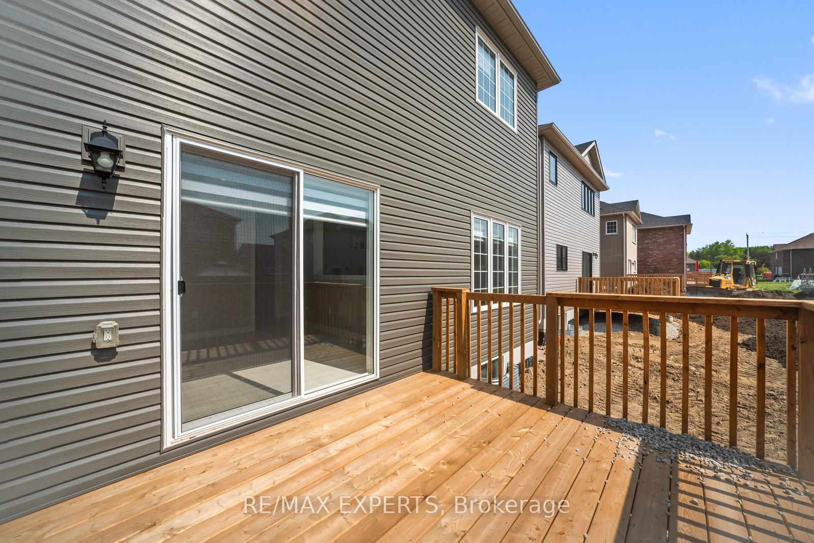 216 Cubitt Street Property Photo 35