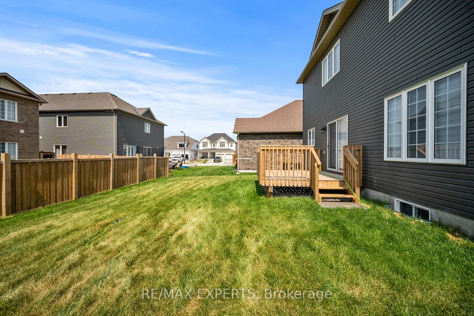 216 Cubitt Street Property Photo 43