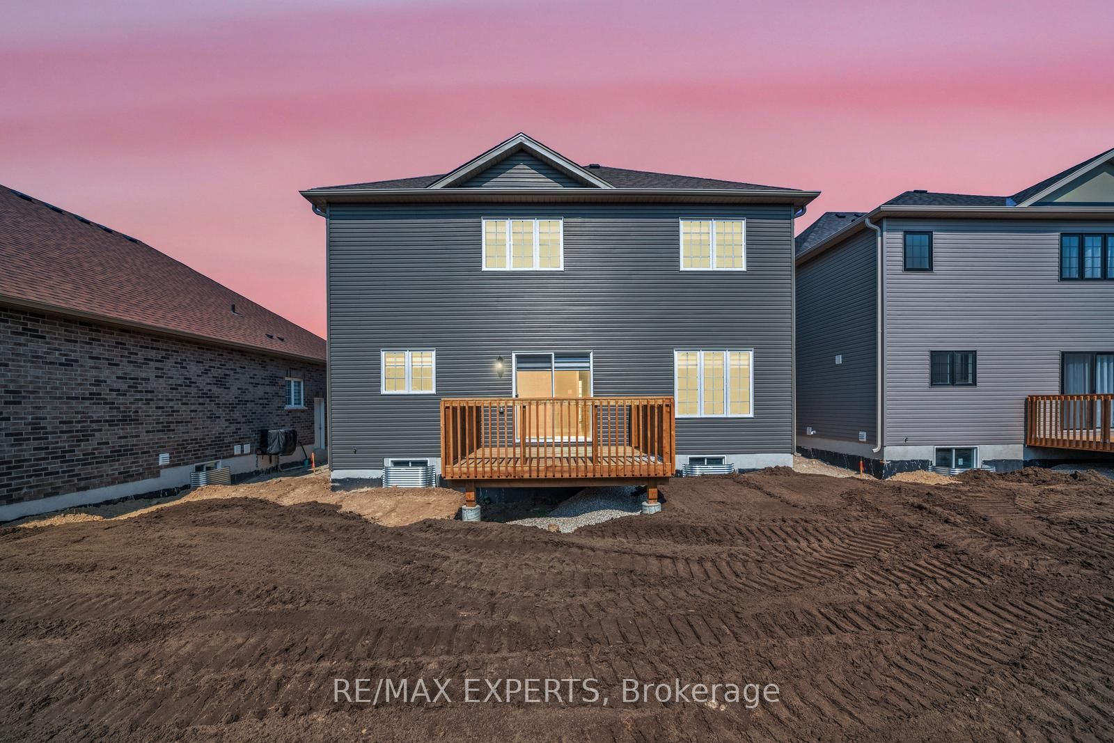 216 Cubitt Street Property Photo 50