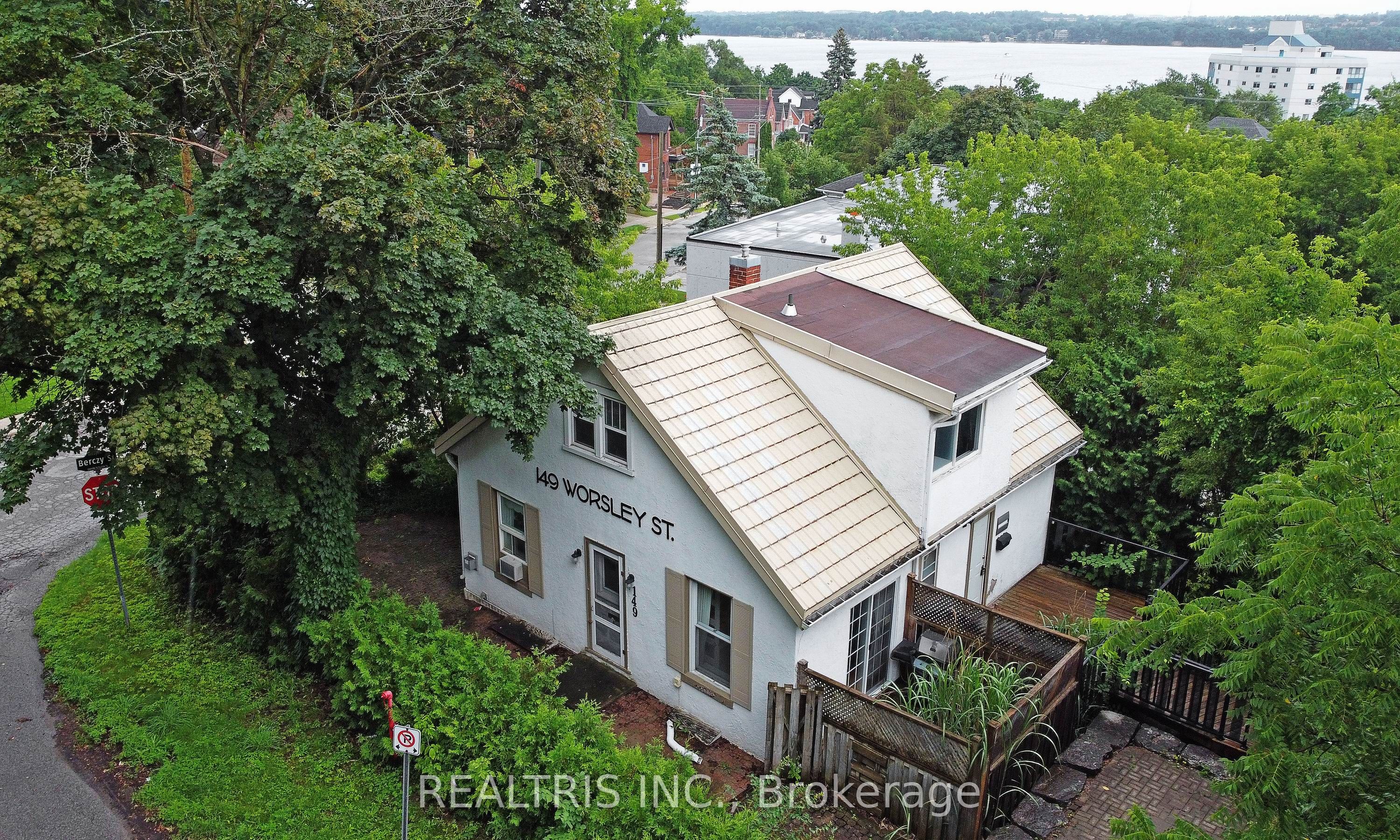 149 Worsley Street Property Photo 2