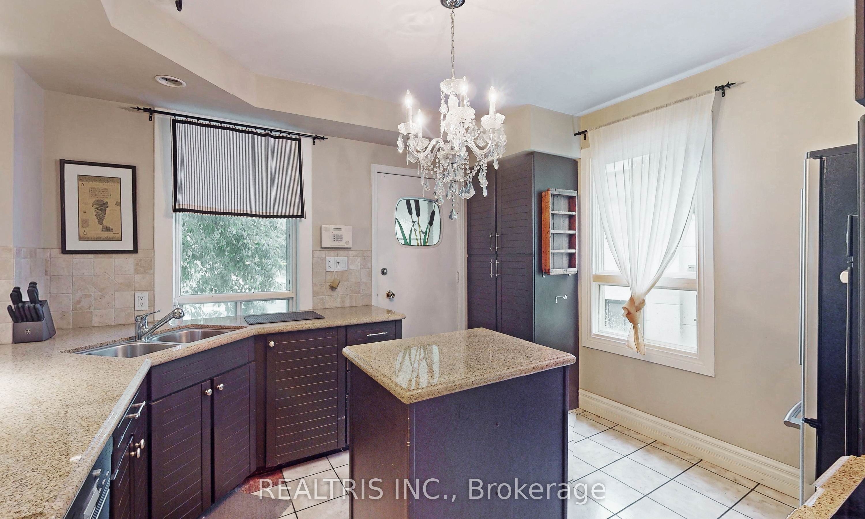 149 Worsley Street Property Photo 24