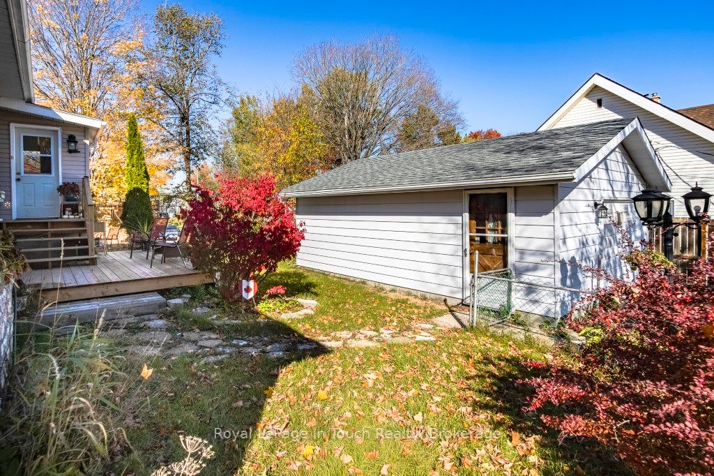 450 Assiniboia Street Property Photo 2