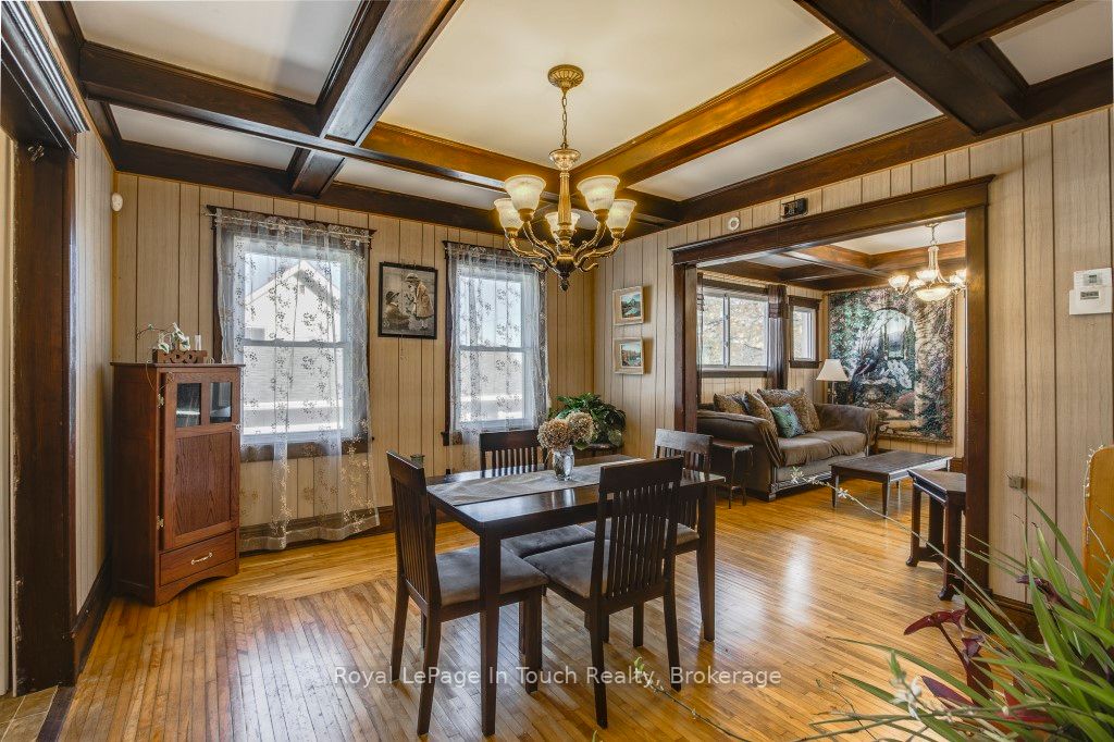 450 Assiniboia Street Property Photo 8