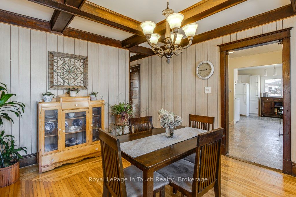 450 Assiniboia Street Property Photo 9