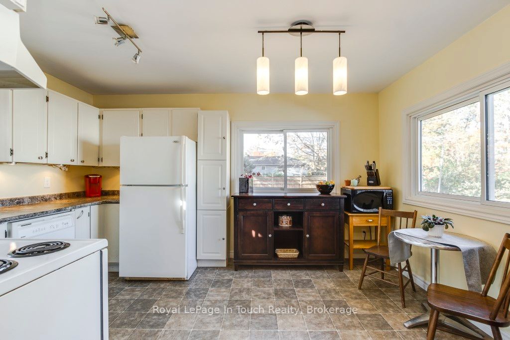 450 Assiniboia Street Property Photo 10