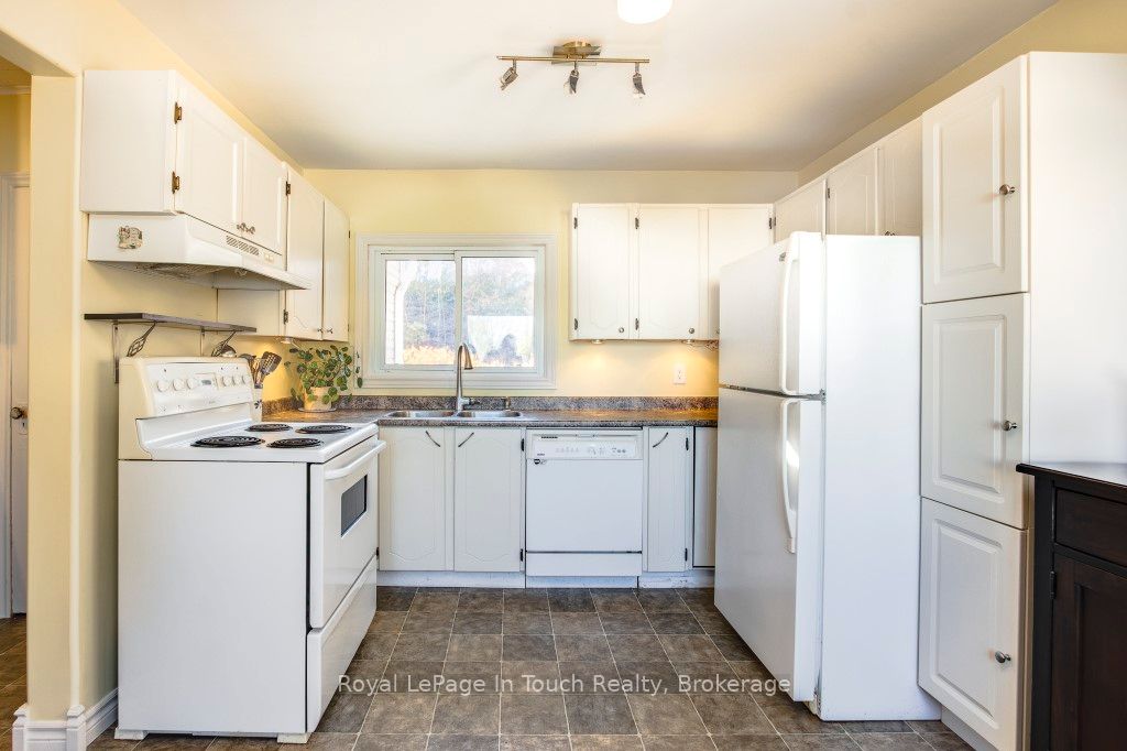 450 Assiniboia Street Property Photo 12