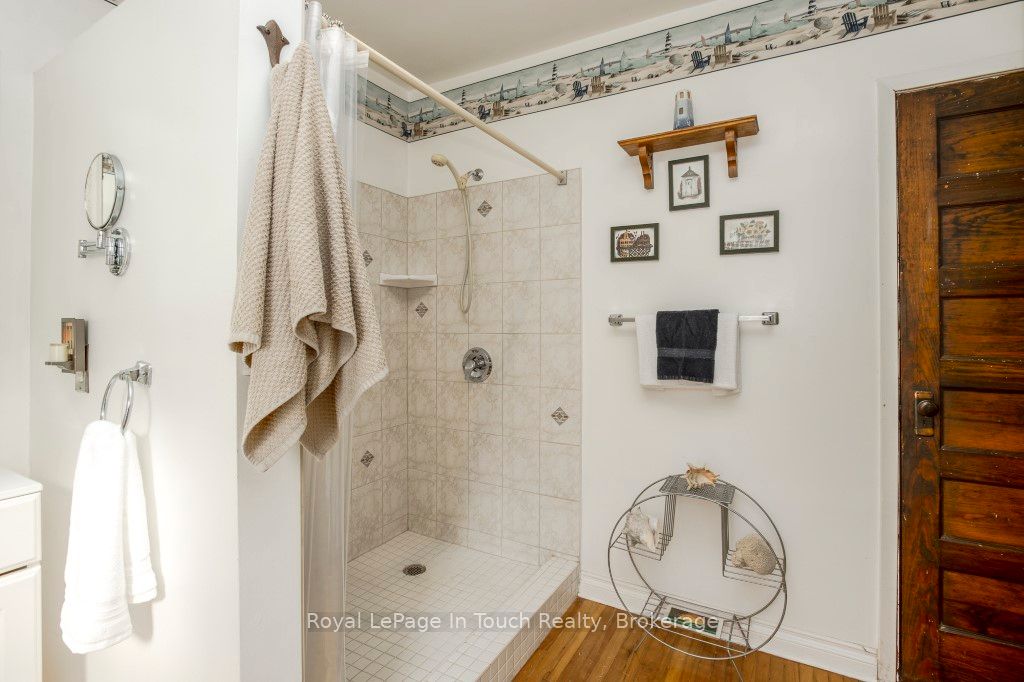 450 Assiniboia Street Property Photo 16