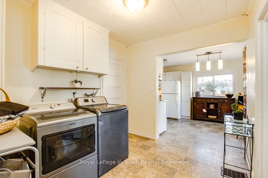 450 Assiniboia Street Property Photo 18