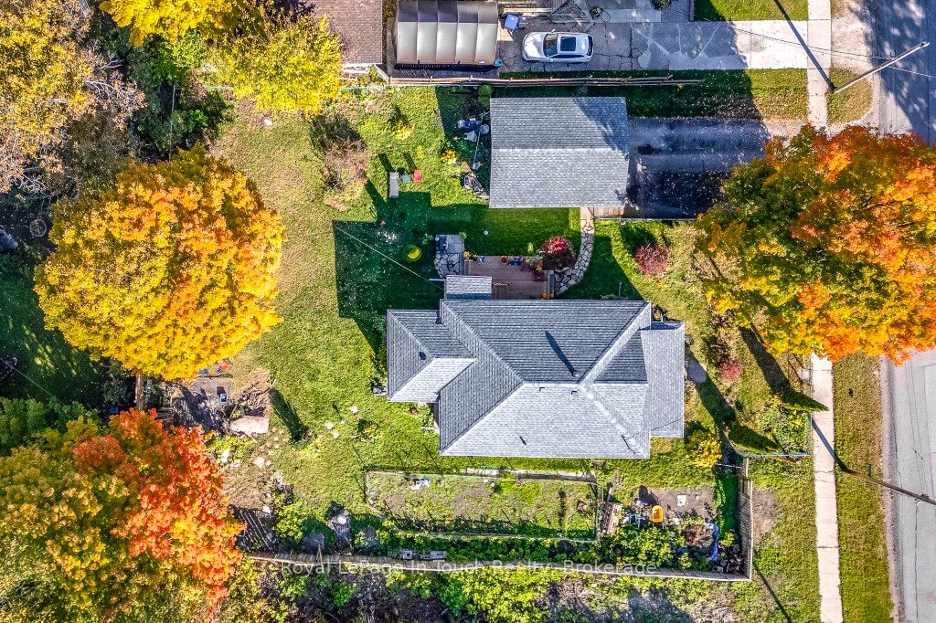 450 Assiniboia Street Property Photo 25