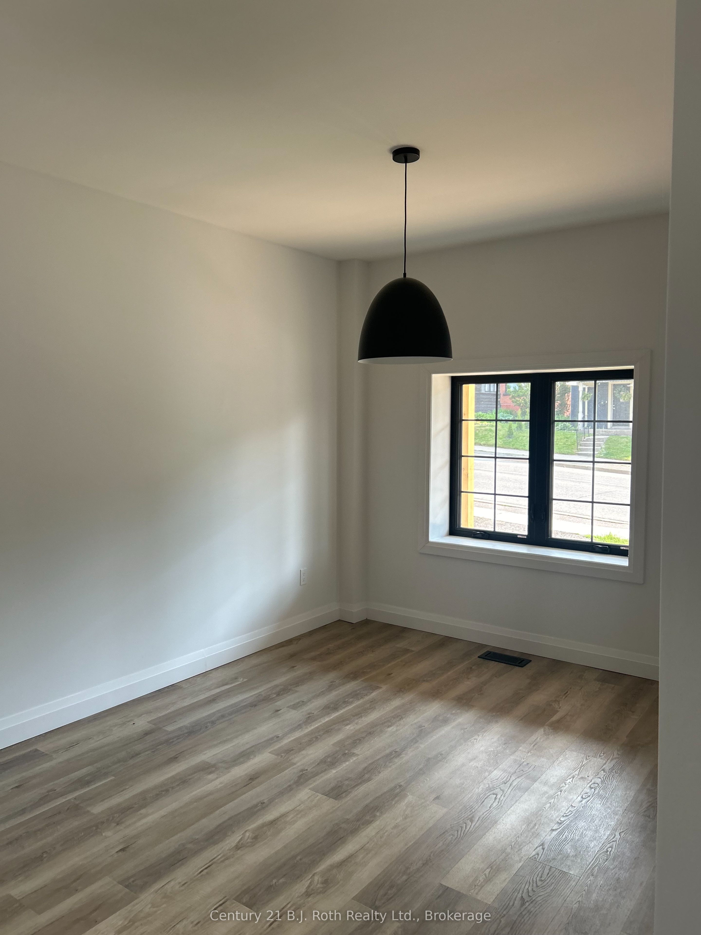 339 First Street Property Photo 7