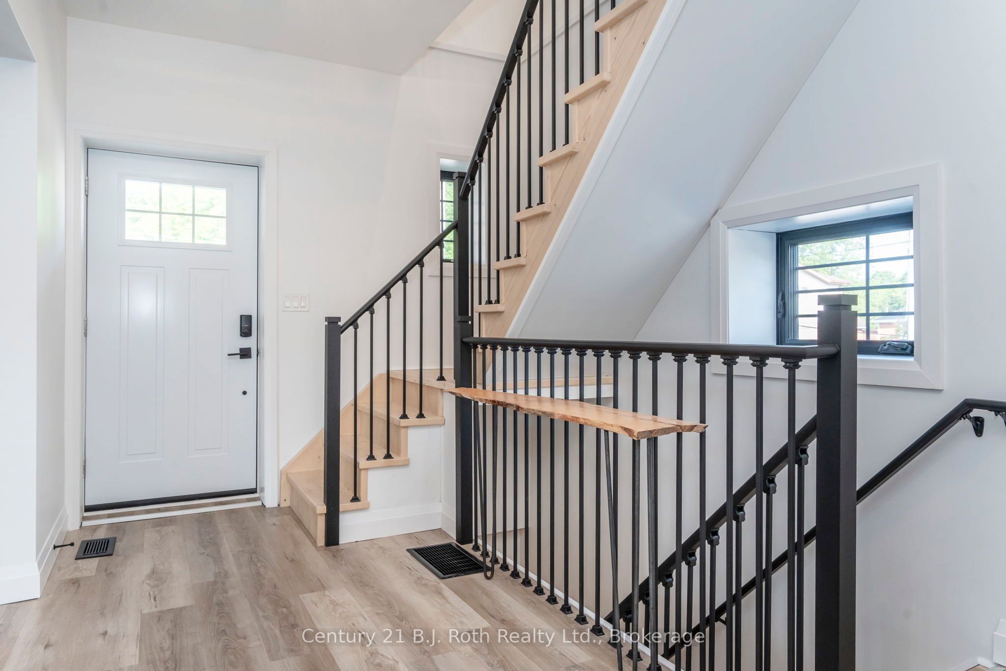 339 First Street Property Photo 8