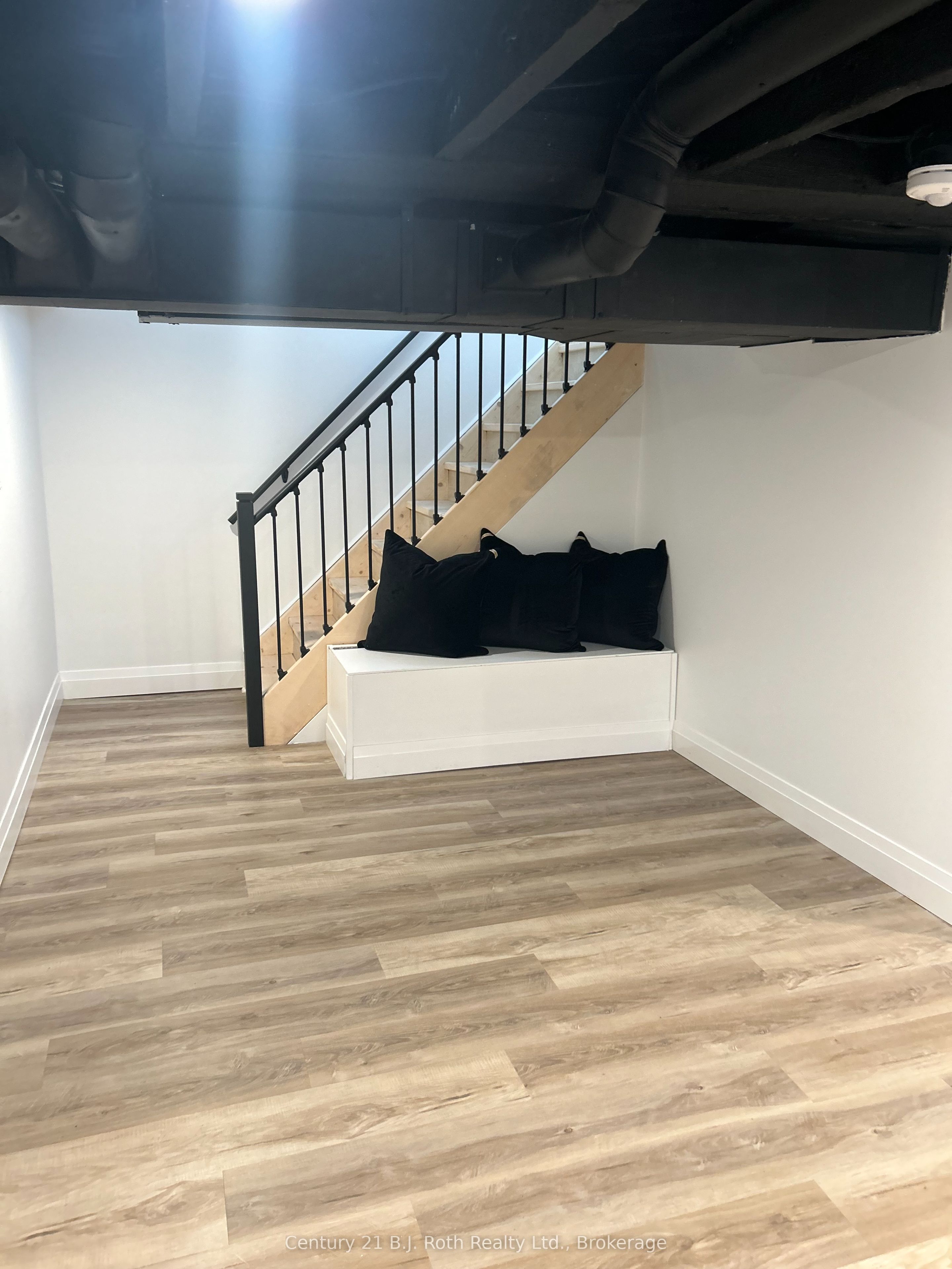 339 First Street Property Photo 9