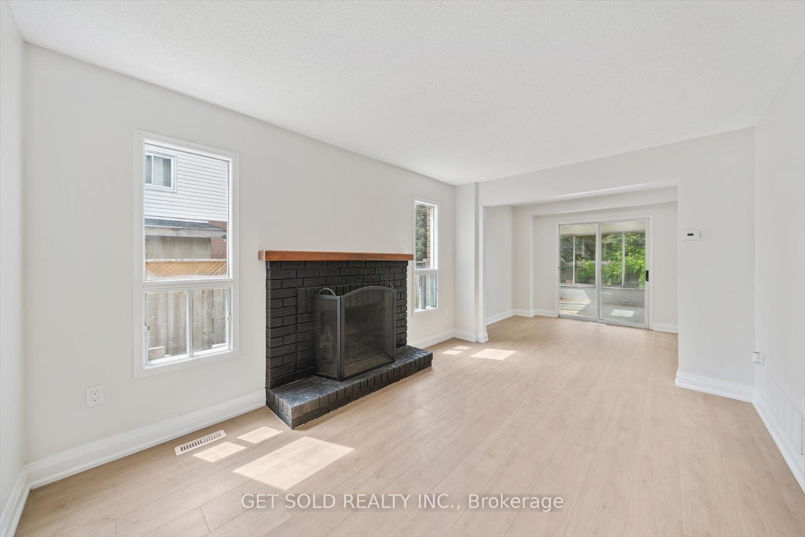 232 Kozlov Street Property Photo 4
