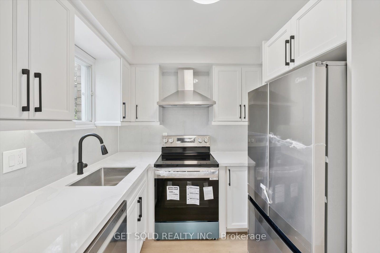 232 Kozlov Street Property Photo 10