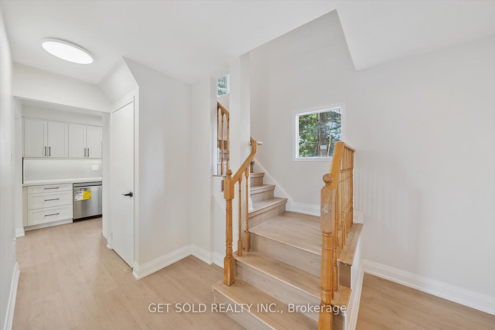 232 Kozlov Street Property Photo 14