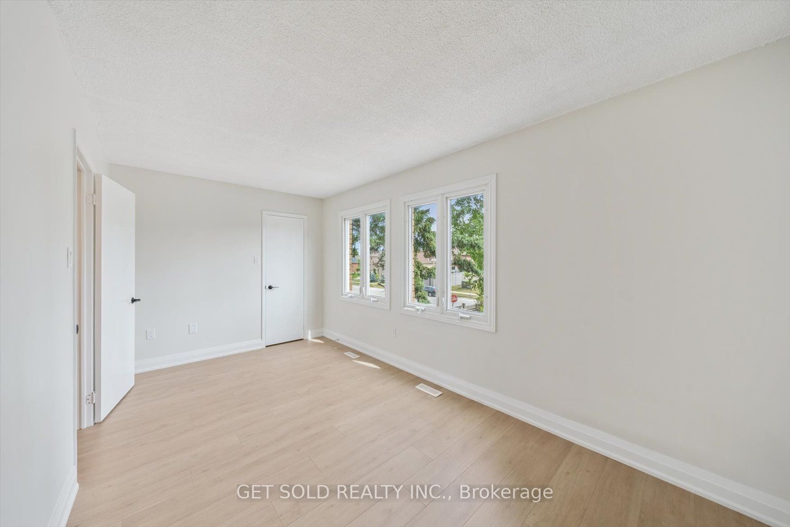 232 Kozlov Street Property Photo 18