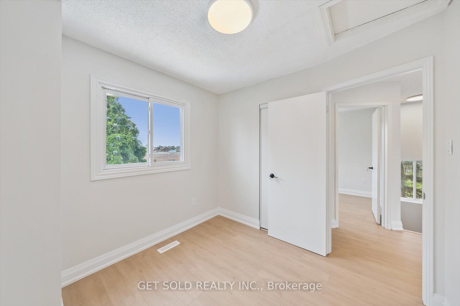 232 Kozlov Street Property Photo 25