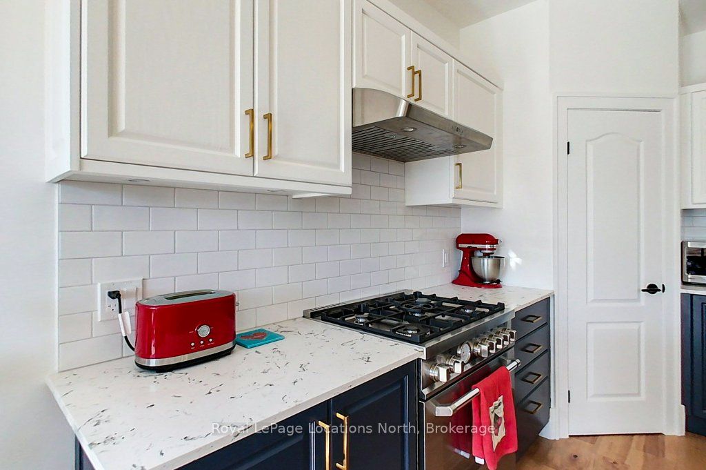 27 Newport Blvd Boulevard 25 Property Photo 3