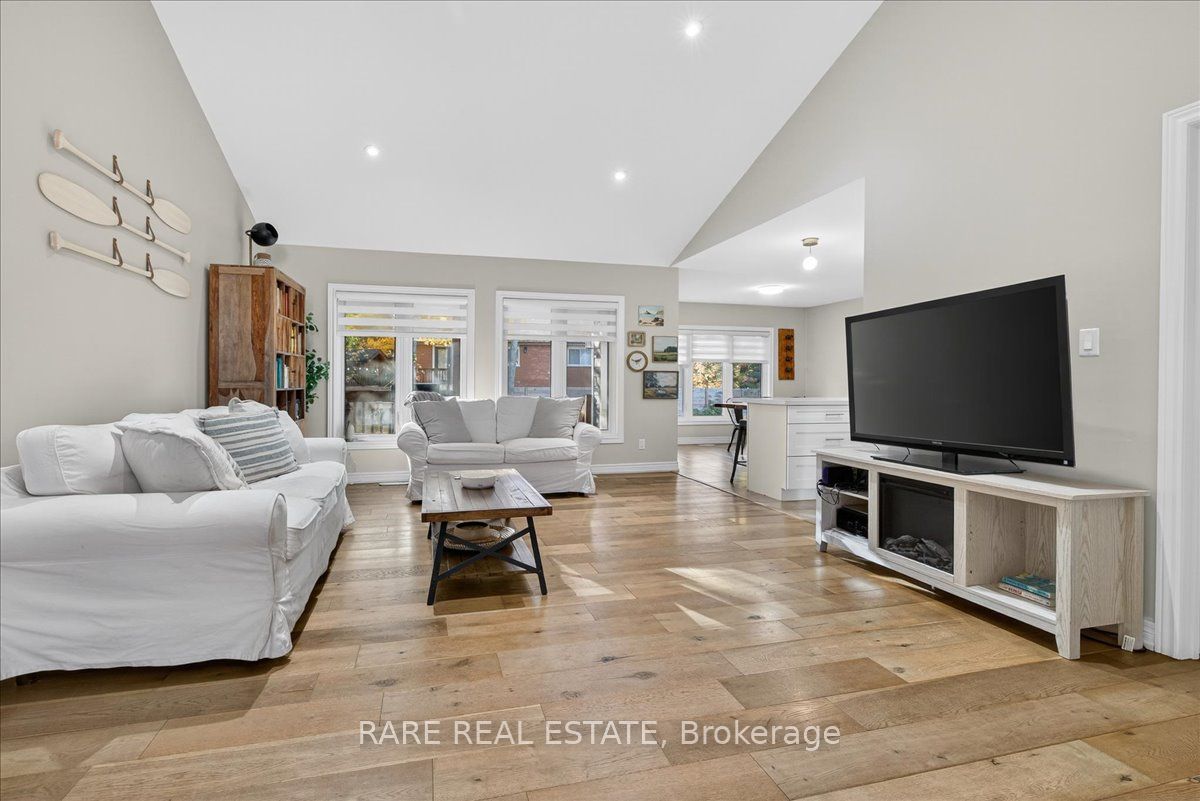 15 St Laurent Boulevard Property Photo 7