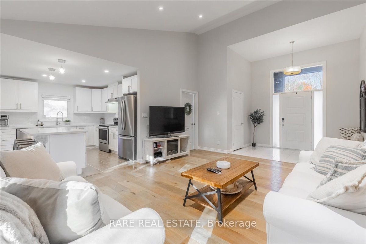 15 St Laurent Boulevard Property Photo 8