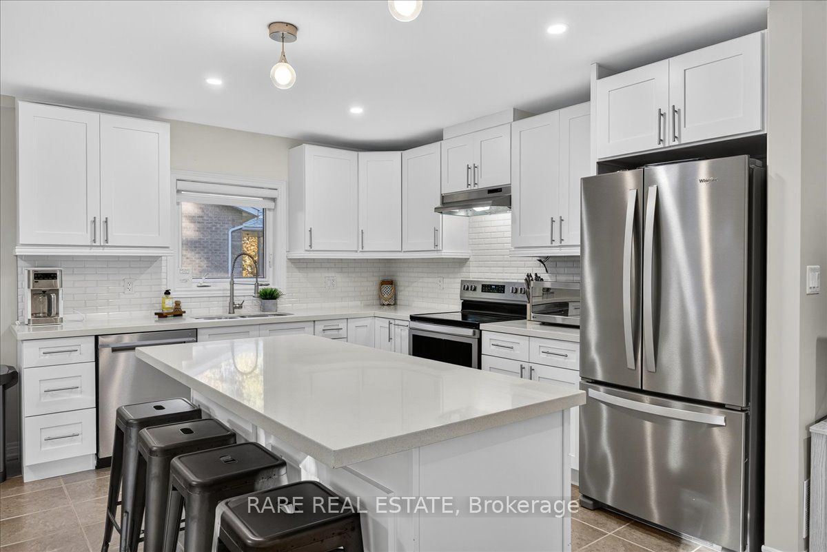 15 St Laurent Boulevard Property Photo 9