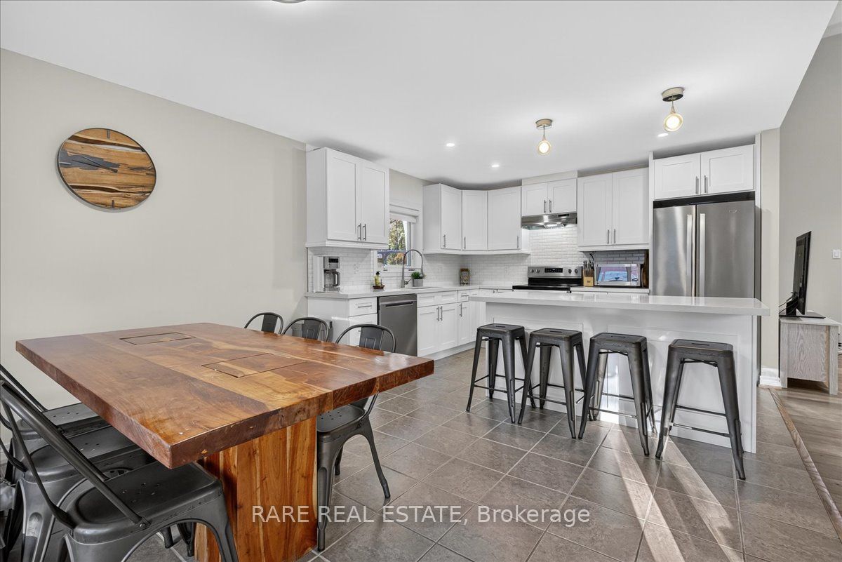 15 St Laurent Boulevard Property Photo 14