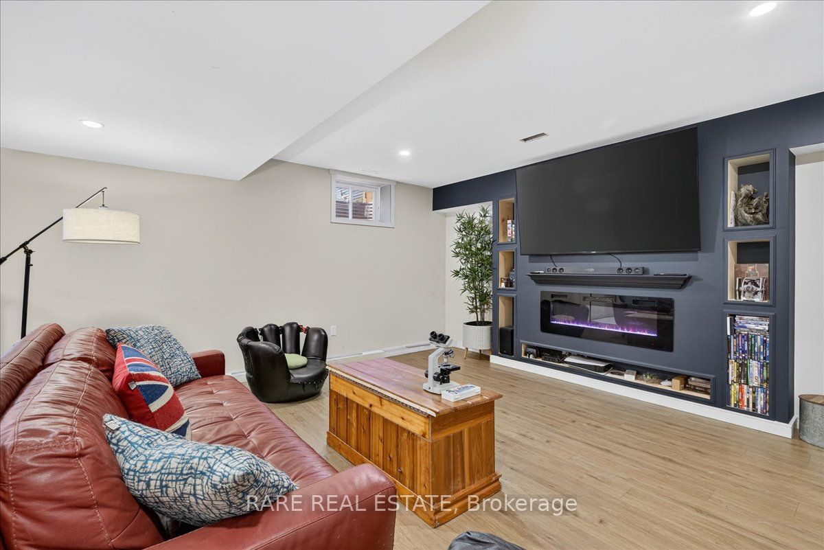 15 St Laurent Boulevard Property Photo 34