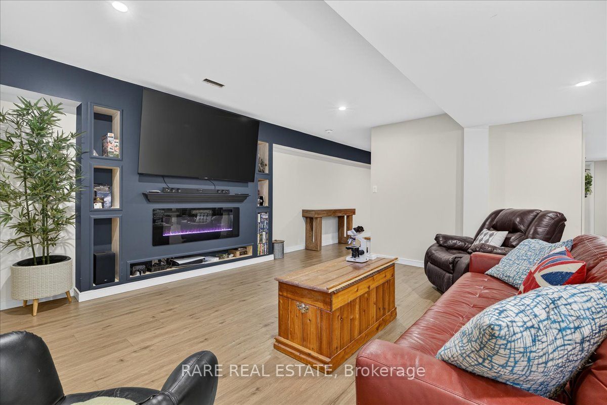 15 St Laurent Boulevard Property Photo 35