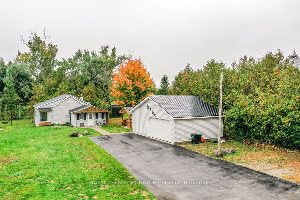 4306 Wainman Line Property Photo 1