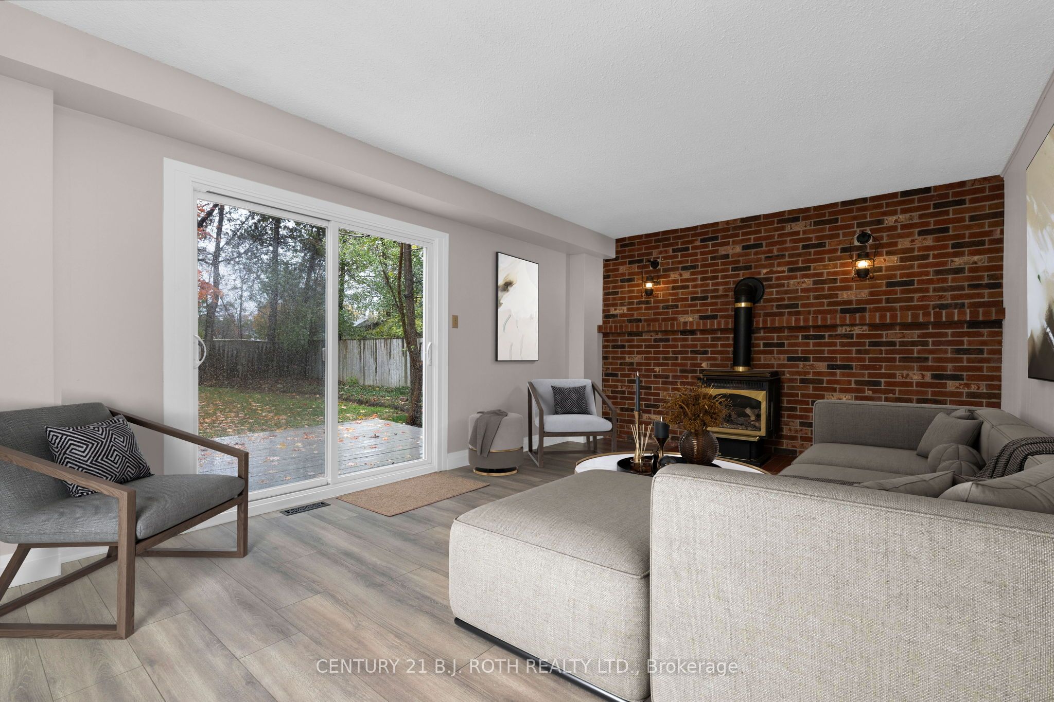 4 White Pine Pl Property Photo 5