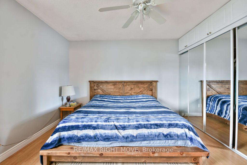 3811 Leo Crescent Property Photo 21