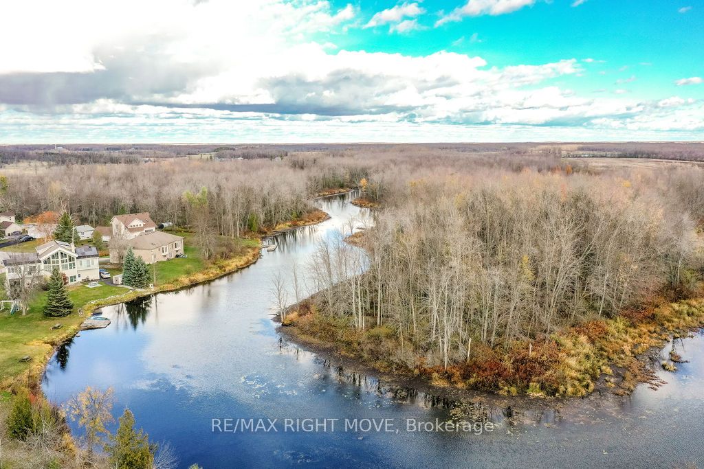 3811 Leo Crescent Property Photo 41