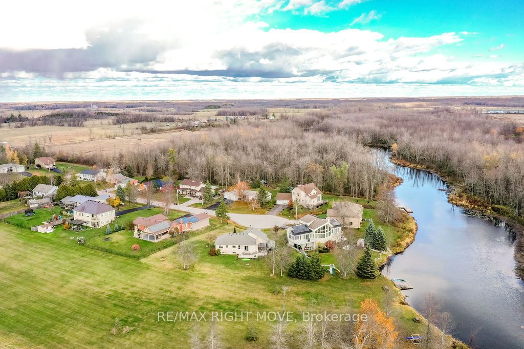 3811 Leo Crescent Property Photo 44