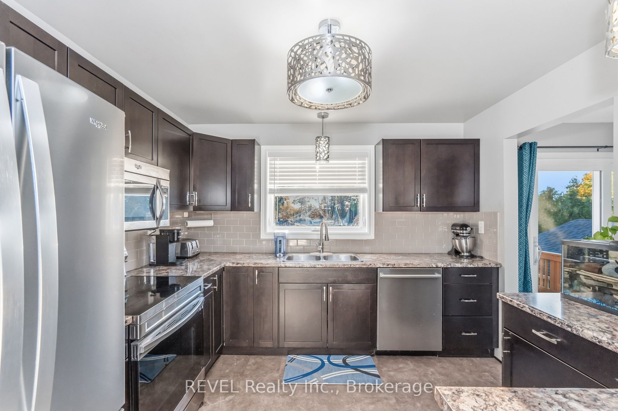 28 Park Street Property Photo 5