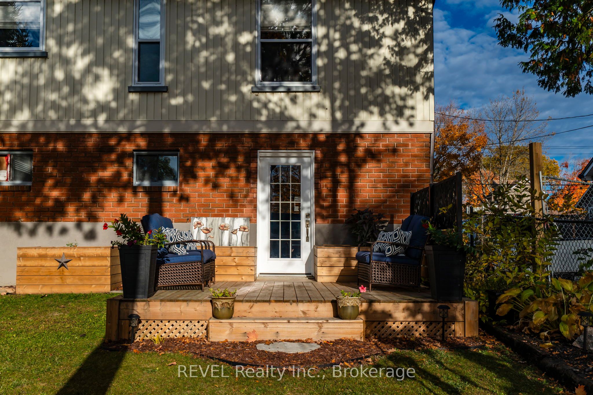 28 Park Street Property Photo 27