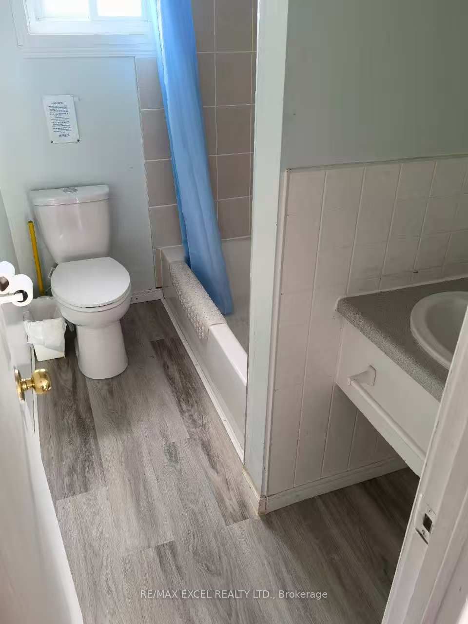 100 Alcove Drive Property Photo 6