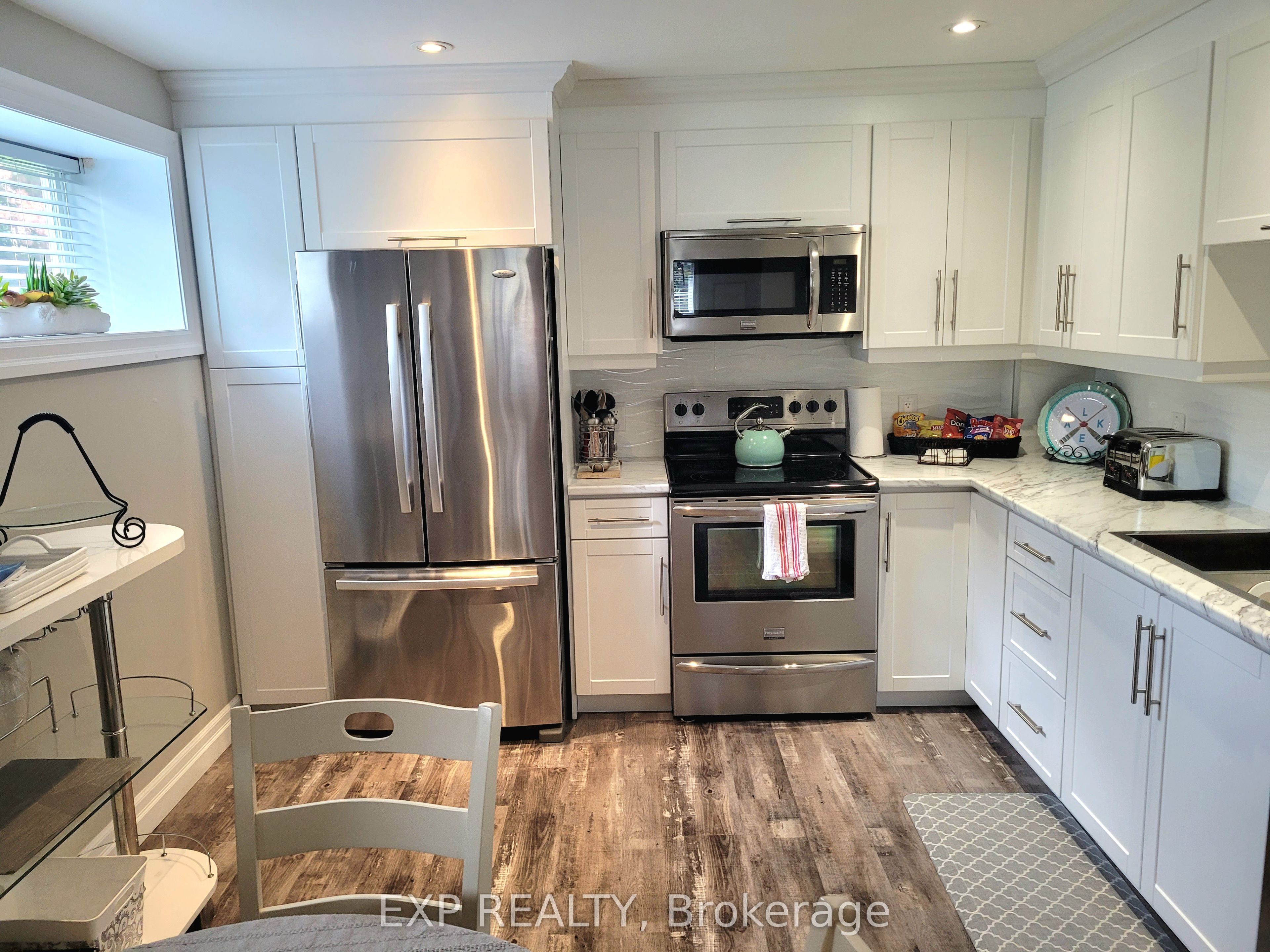 50 Trott Boulevard Property Photo 8